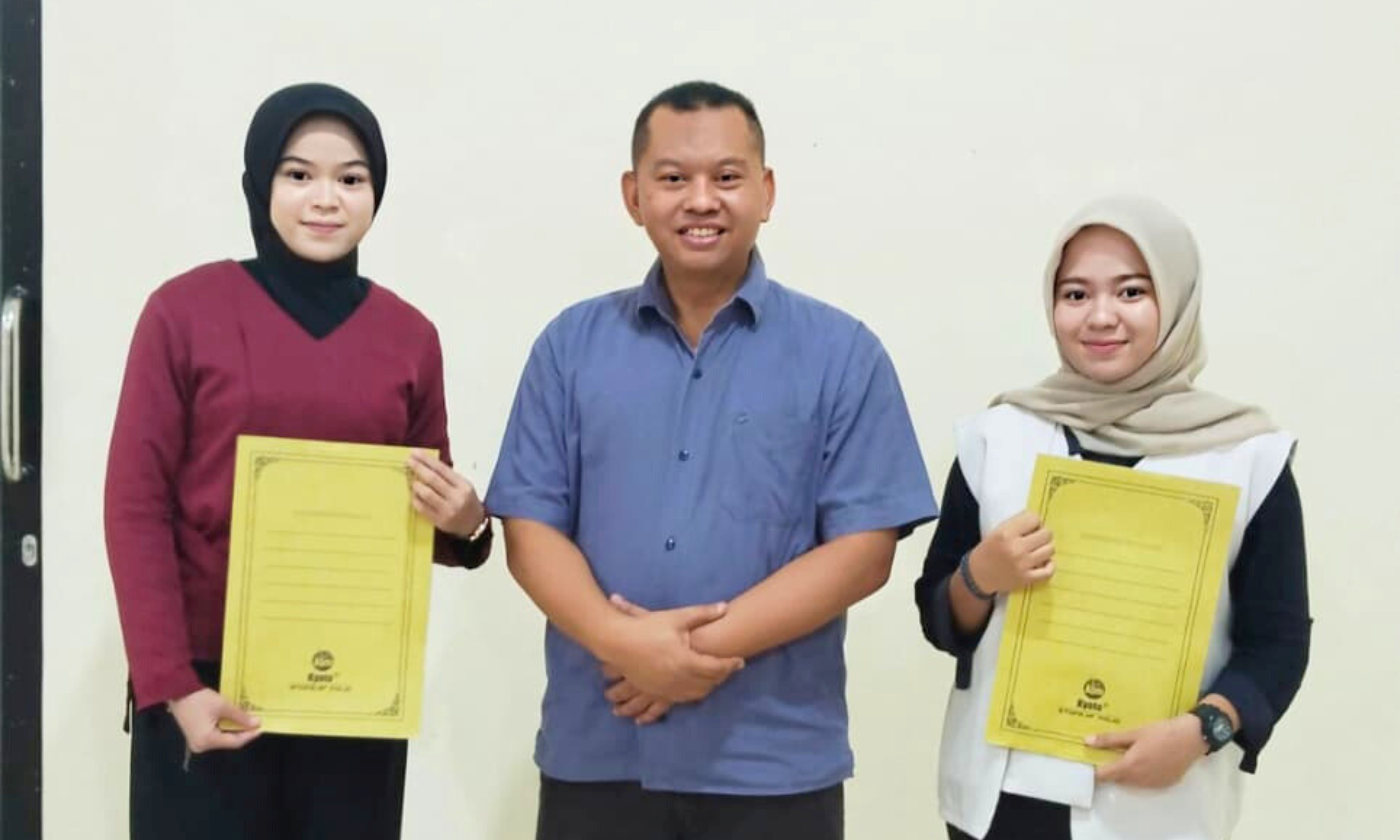 Penyerahan SK Dan Penandatanganan Pakta Integritas