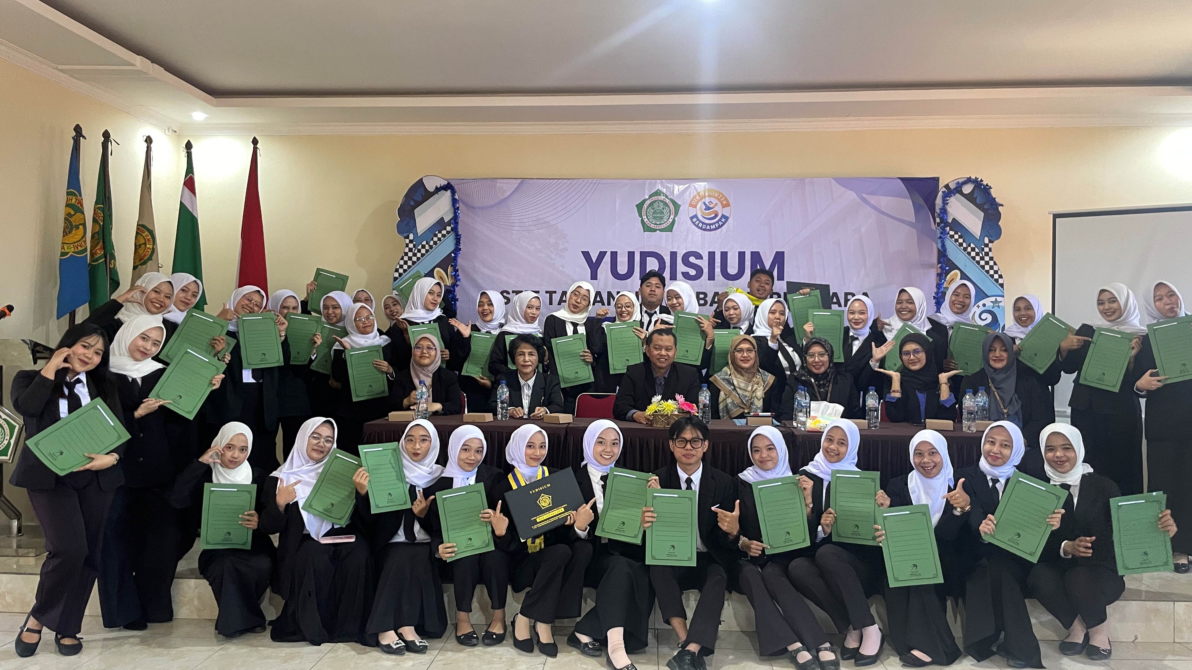 STIE Tamansiswa Banjarnegara Gelar Yudisium Tahap I Tahun Akademik 2025/2026
