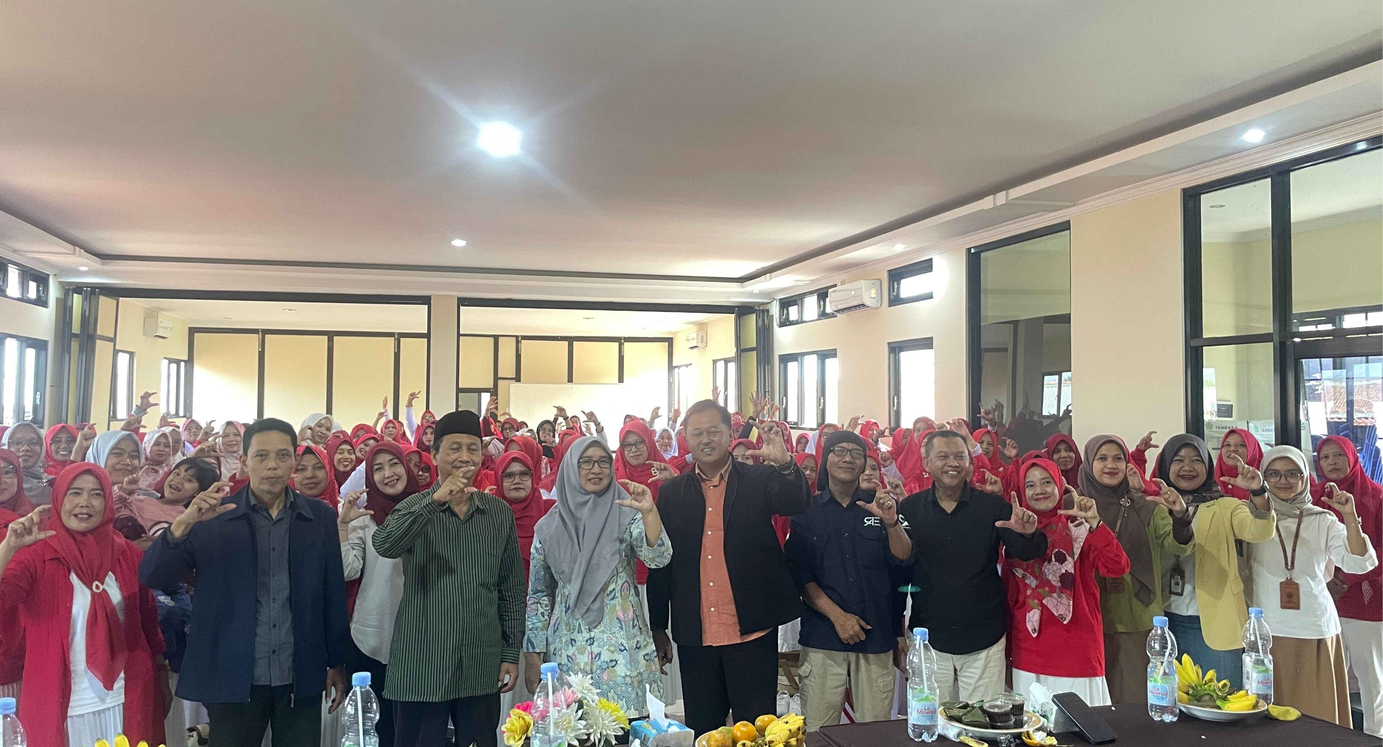 Pelatihan Pemanfaatan AI Bersama IGDA Cokroaminoto Kabupaten Banjarnegara Digelar Di STIE TAMBARA